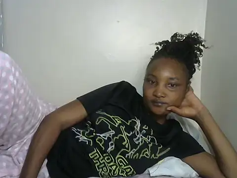 Snapshot of StacyGee24 chatting on November 9, 2025, 10:46 am StacyGee24 online show from November 9, 2025, 10:46 am