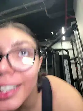 zui lu online show from March 5, 2025, 6:33 am