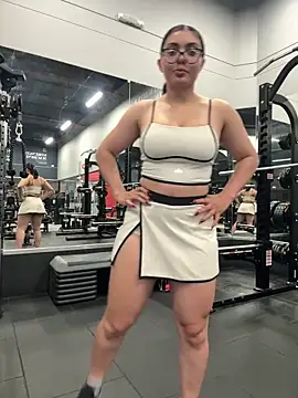 zui lu online show from March 9, 2025, 4:05 am