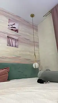 Isexxs online show from March 27, 2026, 2:28 am