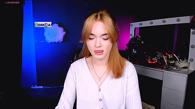 Snapshot of liana_kisses chatting on February 17, 2025, 11:13 am liana kisses online show from February 17, 2025, 11:13 am