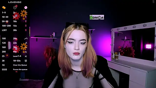 Snapshot of liana_kisses chatting on March 19, 2025, 11:14 pm liana kisses online show from March 19, 2025, 11:14 pm