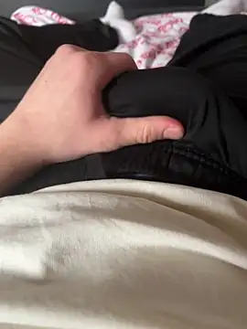 dari-bigcock online show from February 20, 2026, 1:44 pm