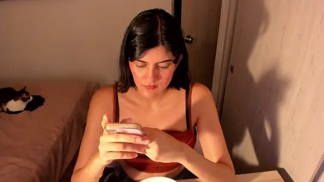 Snapshot of misstoya chatting on July 5, 2026, 2:07 am misstoya online show from July 5, 2026, 2:07 am