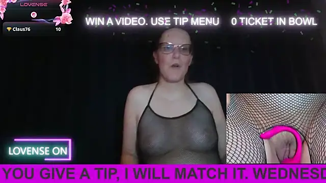 Snapshot of PernillaGirl chatting on September 17, 2025, 6:20 pm PernillaGirl online show from September 17, 2025, 6:20 pm