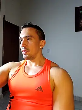 Snapshot of jhay-crux chatting on November 5, 2025, 10:21 pm jhay-crux online show from November 5, 2025, 10:21 pm