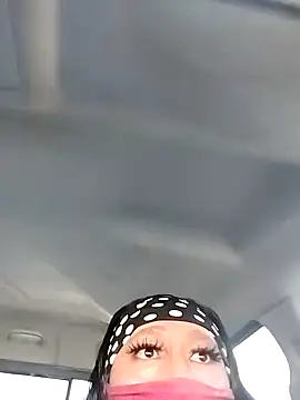 Snapshot of StaciGoodman chatting on January 21, 2025, 10:08 pm StaciGoodman online show from January 21, 2025, 10:08 pm