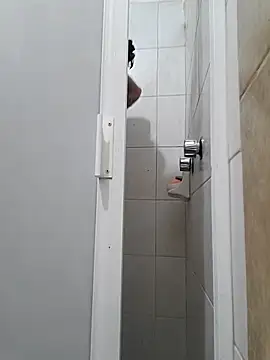 culitotragon24 online show from November 17, 2025, 9:26 am