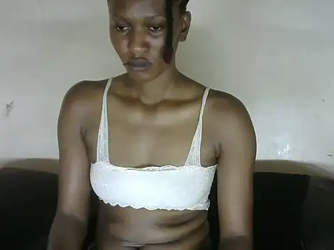 Snapshot of Pretty-emmie chatting on February 4, 2025, 1:27 pm Pretty-emmie online show from February 4, 2025, 1:27 pm