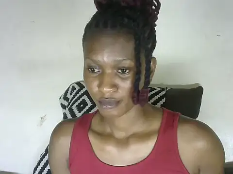 Snapshot of Pretty-emmie chatting on February 9, 2025, 3:53 am Pretty-emmie online show from February 9, 2025, 3:53 am