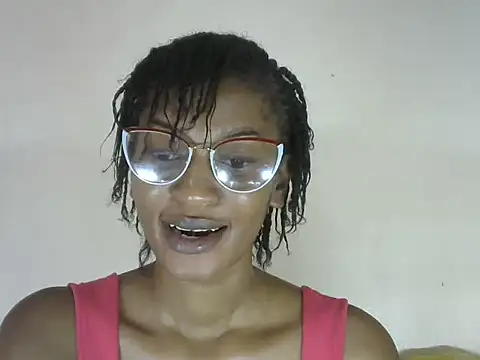 Snapshot of Pretty-emmie chatting on September 21, 2025, 7:10 am Pretty-emmie online show from September 21, 2025, 7:10 am
