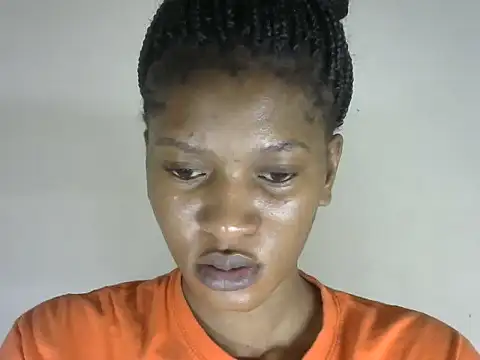 Snapshot of Pretty-emmie chatting on October 2, 2025, 4:08 am Pretty-emmie online show from October 2, 2025, 4:08 am