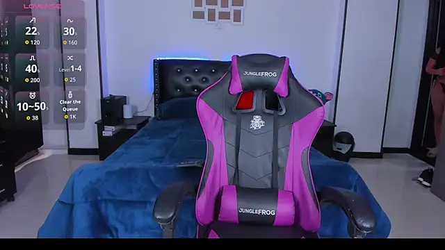 Meghan As online show from September 17, 2025, 3:14 pm