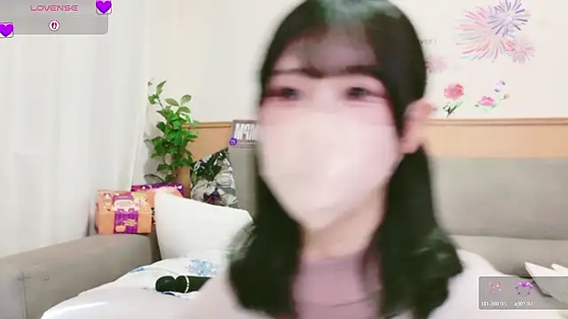 Conatsu online show from October 29, 2025, 4:37 am