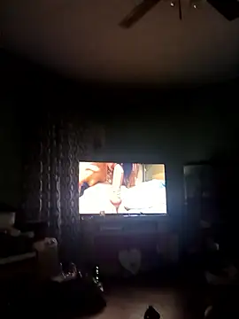 Snapshot of Bigloggz chatting on January 15, 2026, 2:49 am Bigloggz online show from January 15, 2026, 2:49 am