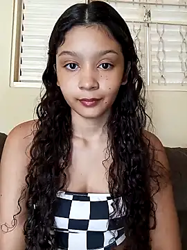 Snapshot of heleny901 chatting on January 27, 2025, 8:28 pm heleny901 online show from January 27, 2025, 8:28 pm