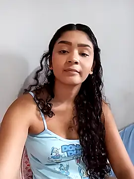 Snapshot of heleny901 chatting on December 15, 2025, 8:02 pm heleny901 online show from December 15, 2025, 8:02 pm