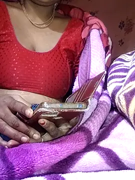 DARK WINE  online show from December 2, 2025, 10:05 pm