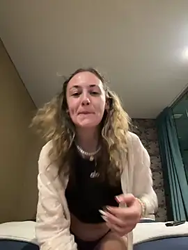 Snapshot of Littlelolo60 chatting on December 16, 2024, 9:20 pm Littlelolo60 online show from December 16, 2024, 9:20 pm