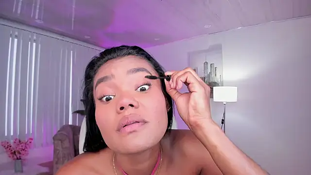 madisson davon online show from January 12, 2025, 1:37 pm