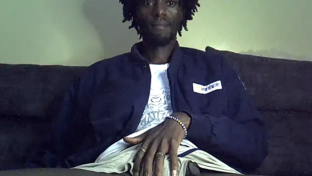 Snapshot of Delicious-D chatting on October 22, 2025, 8:08 pm Delicious-D online show from October 22, 2025, 8:08 pm