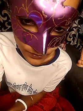 REVA DARLING online show from January 15, 2025, 5:37 pm