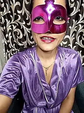 REVA DARLING online show from April 25, 2026, 7:00 am
