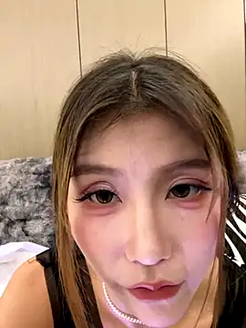 Snapshot of Momoever123456 chatting on September 24, 2025, 2:20 pm Momoever123456 online show from September 24, 2025, 2:20 pm