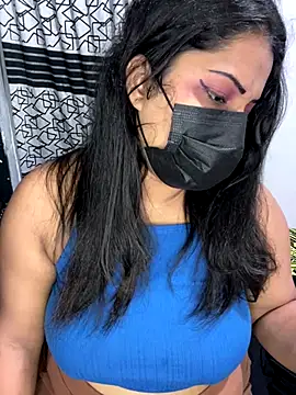 NOORA-GIRL online show from November 27, 2025, 10:23 pm