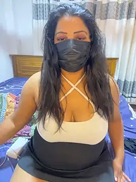 Snapshot of NOORA-GIRL chatting on February 5, 2026, 10:25 pm NOORA-GIRL online show from February 5, 2026, 10:25 pm