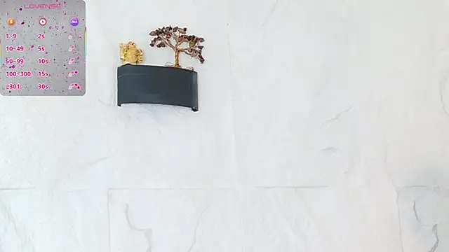 zorravioletta1 online show from October 5, 2025, 12:14 pm