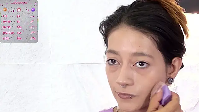 zorravioletta1 online show from October 27, 2025, 12:20 pm