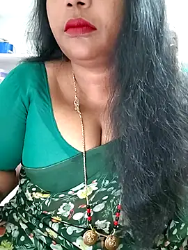 Snapshot of Swapna_143 chatting on November 15, 2025, 2:53 am Swapna 143 online show from November 15, 2025, 2:53 am