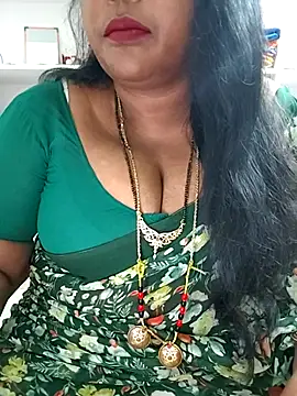 Snapshot of Swapna_143 chatting on December 1, 2025, 4:34 pm Swapna 143 online show from December 1, 2025, 4:34 pm