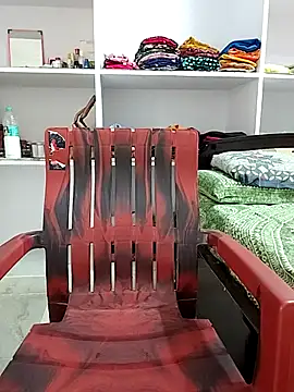 Snapshot of Swapna_143 chatting on December 18, 2025, 5:02 am Swapna 143 online show from December 18, 2025, 5:02 am