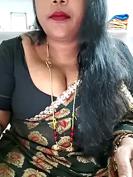 Snapshot of Swapna_143 chatting on December 18, 2025, 5:19 pm Swapna 143 online show from December 18, 2025, 5:19 pm
