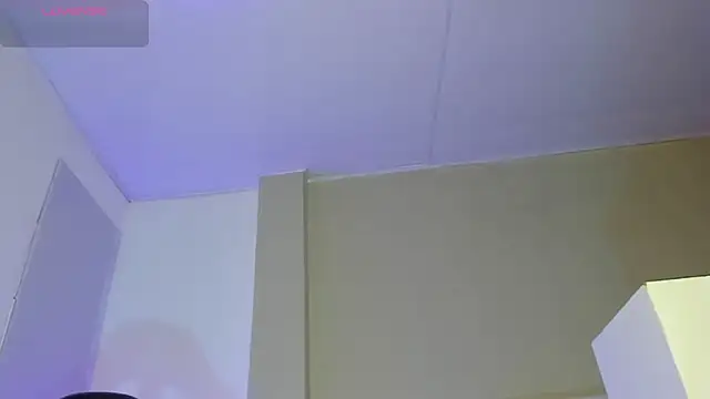 Snapshot of SofiaBrouw chatting on October 31, 2025, 1:01 pm SofiaBrouw online show from October 31, 2025, 1:01 pm