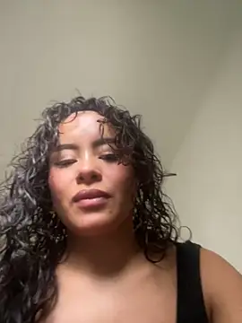 Snapshot of Marie_Rose chatting on October 4, 2025, 6:17 pm Marie Rose online show from October 4, 2025, 6:17 pm