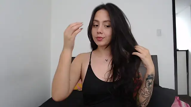 Snapshot of rebecca_collin chatting on November 11, 2025, 4:07 pm rebecca collin online show from November 11, 2025, 4:07 pm