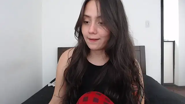 Snapshot of rebecca_collin chatting on December 17, 2025, 8:37 pm rebecca collin online show from December 17, 2025, 8:37 pm