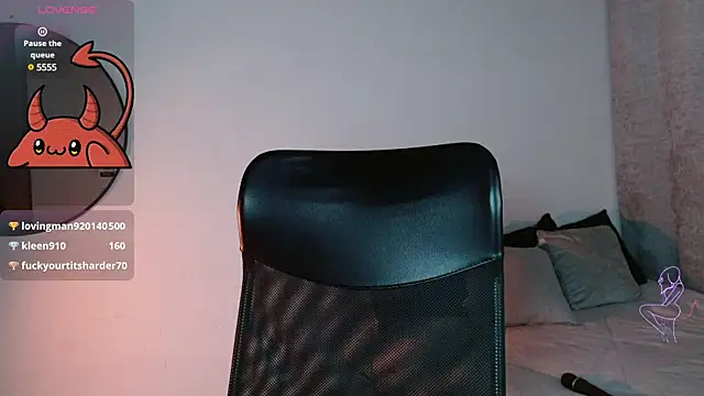 Snapshot of LilithMadness chatting on December 18, 2024, 9:58 am LilithMadness online show from December 18, 2024, 9:58 am