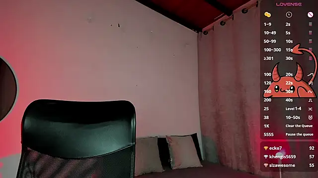 Snapshot of LilithMadness chatting on March 9, 2025, 9:46 am LilithMadness online show from March 9, 2025, 9:46 am