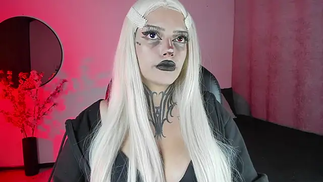 Snapshot of LilithMadness chatting on September 24, 2025, 3:21 am LilithMadness online show from September 24, 2025, 3:21 am