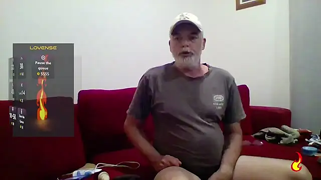 Snapshot of Skoona73 chatting on February 1, 2026, 7:23 pm Skoona73 online show from February 1, 2026, 7:23 pm