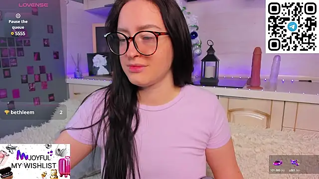 Snapshot of Kruela_Eva chatting on January 25, 2025, 11:32 pm Kruela Eva online show from January 25, 2025, 11:32 pm