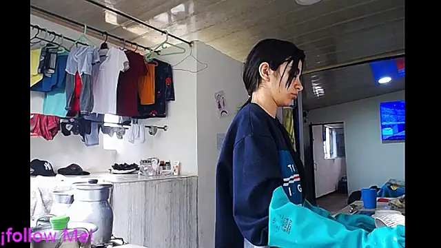 Nefera 16 online show from February 12, 2025, 12:33 pm