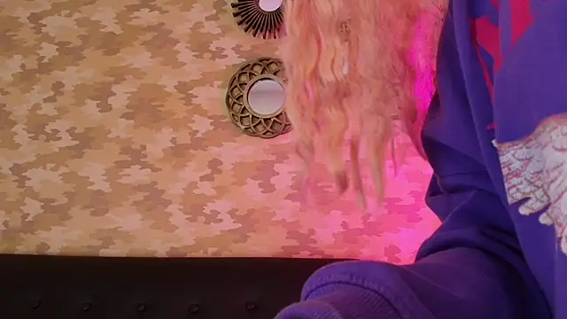 cherry chel online show from January 23, 2025, 11:05 pm