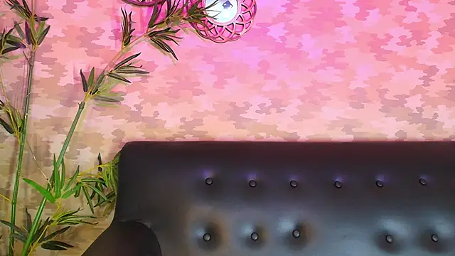 cherry chel online show from February 7, 2025, 8:31 pm