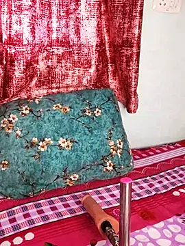 Snapshot of juhicpl143 chatting on October 10, 2025, 10:36 am juhicpl143 online show from October 10, 2025, 10:36 am