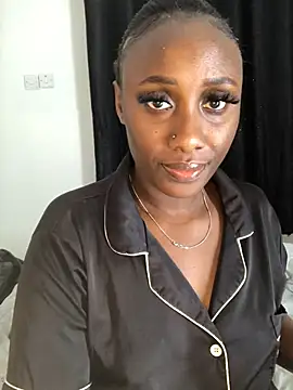 Lola kims online show from February 5, 2025, 1:54 pm